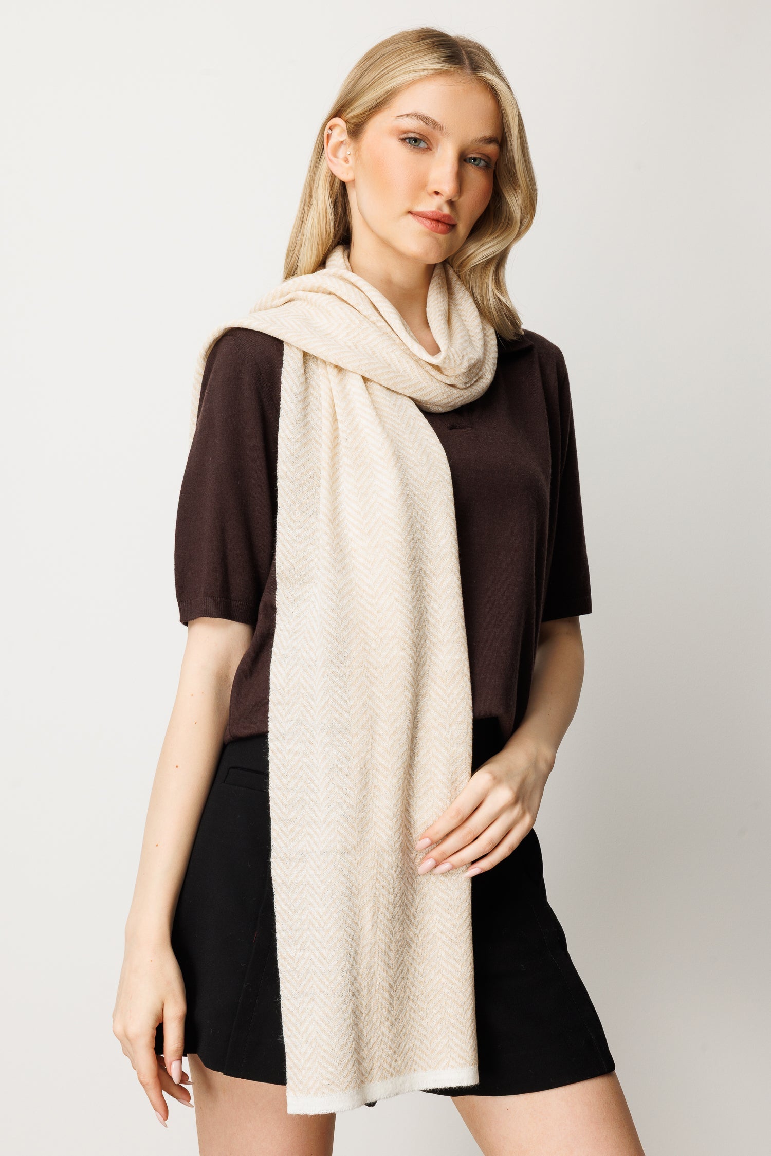 LYCIA SHAWL ECRU-BEIGE