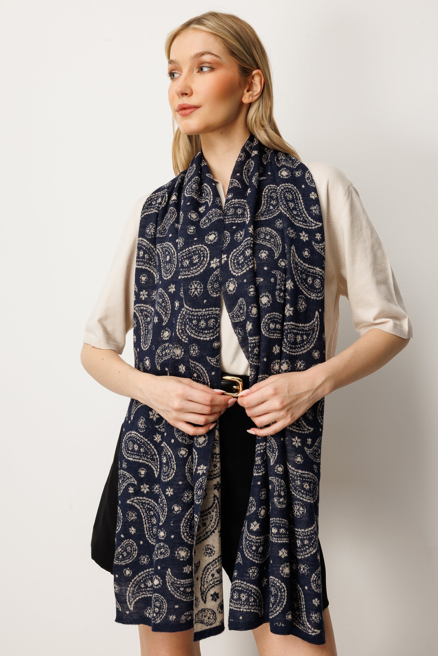 PATARA SHAWL BLACK-BEIGE