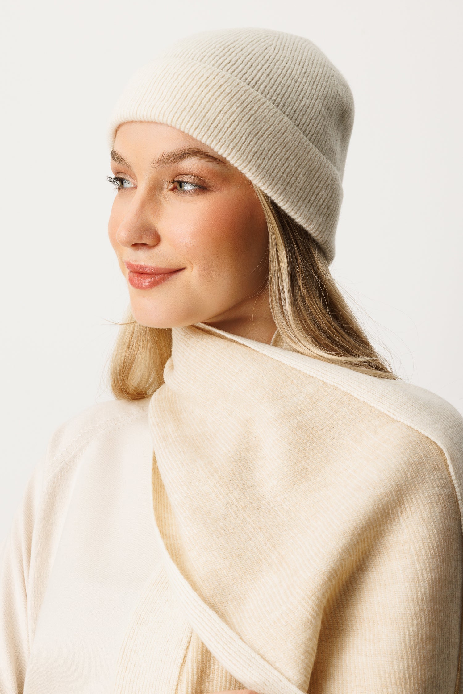 ARTEMIS BEANIE & SCARF WOOL SET ECRU-BEIGE