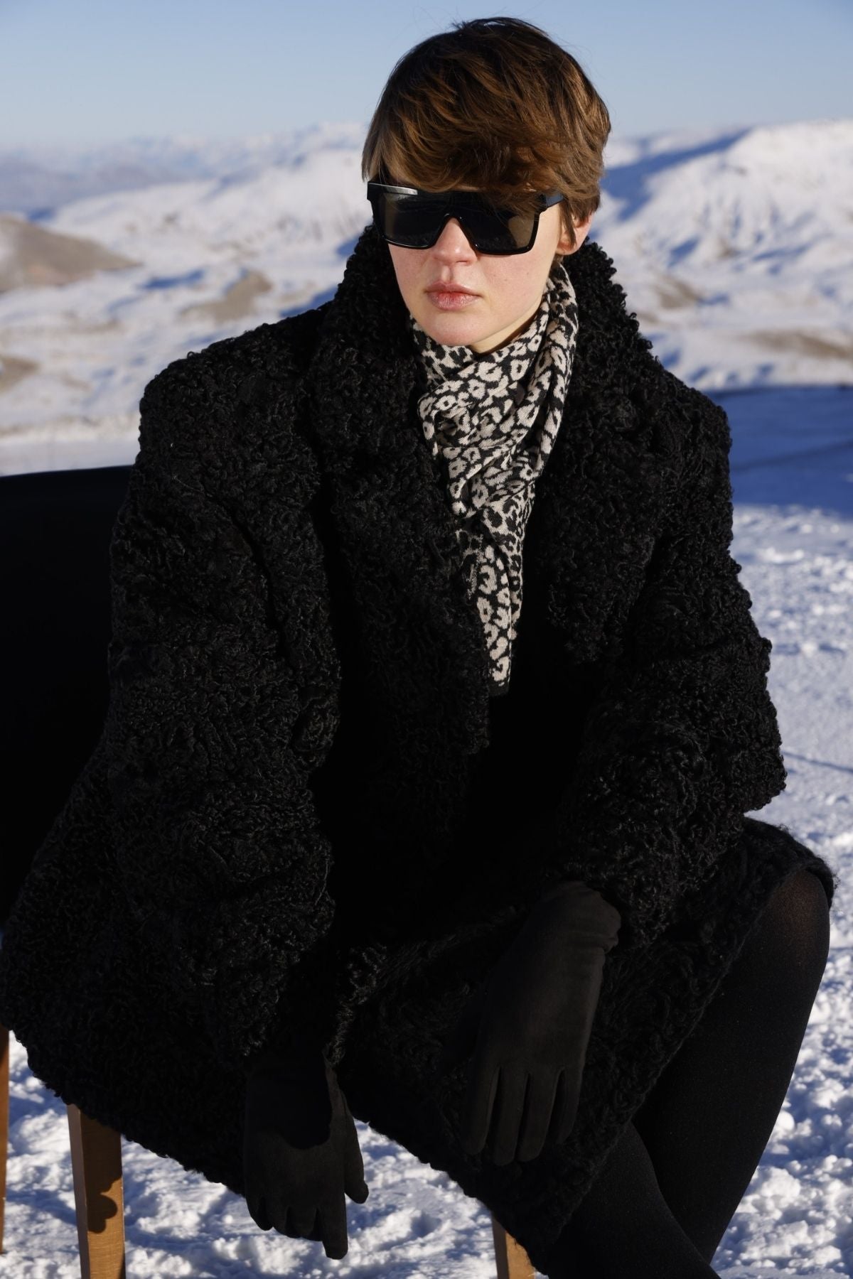 LEOPARD SHAWL BLACK-BEIGE