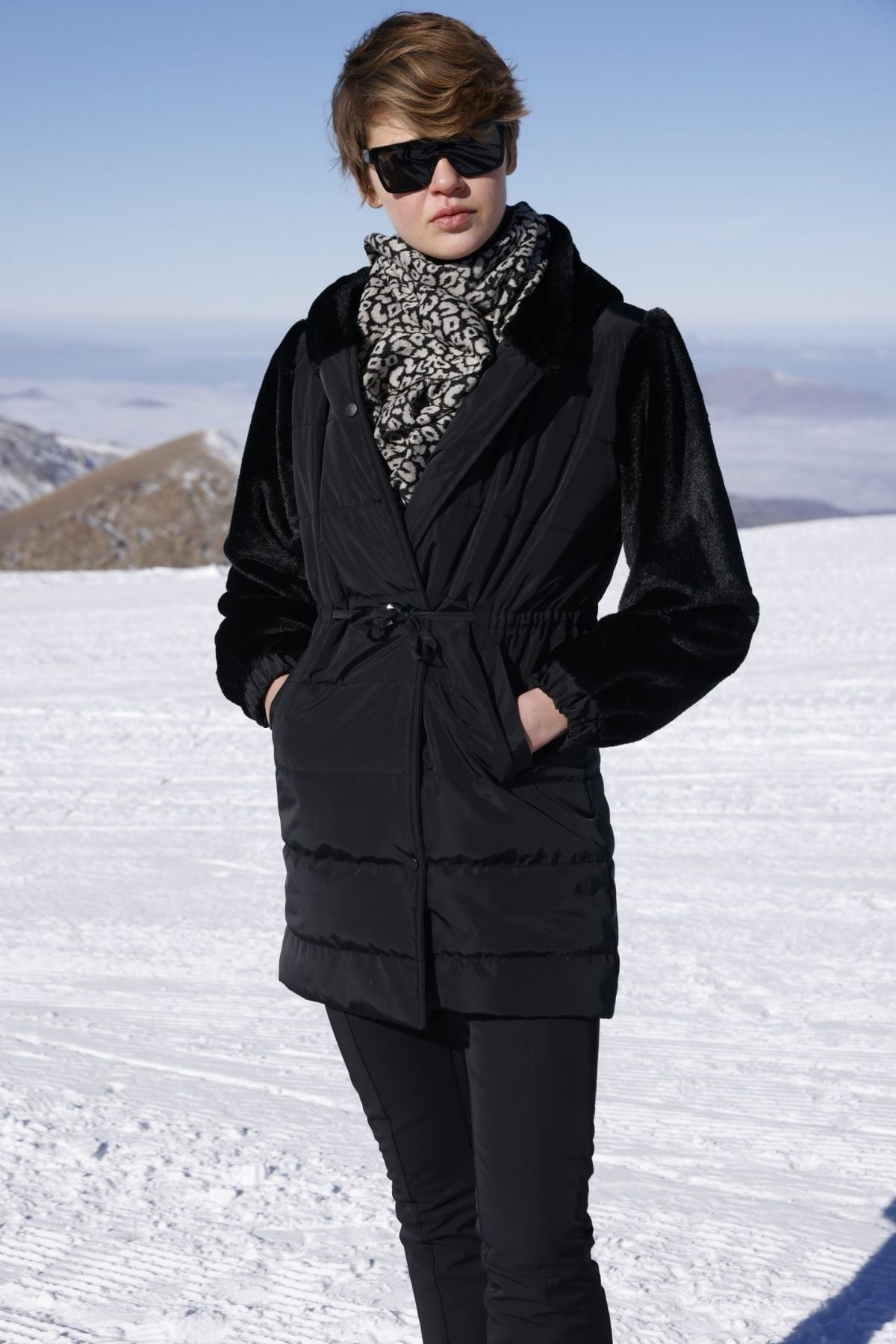 LEOPARD SHAWL BLACK-BEIGE