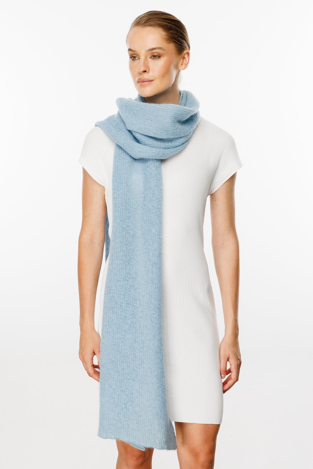 HATTUSA SCARF BLUE-BASIC KNIT