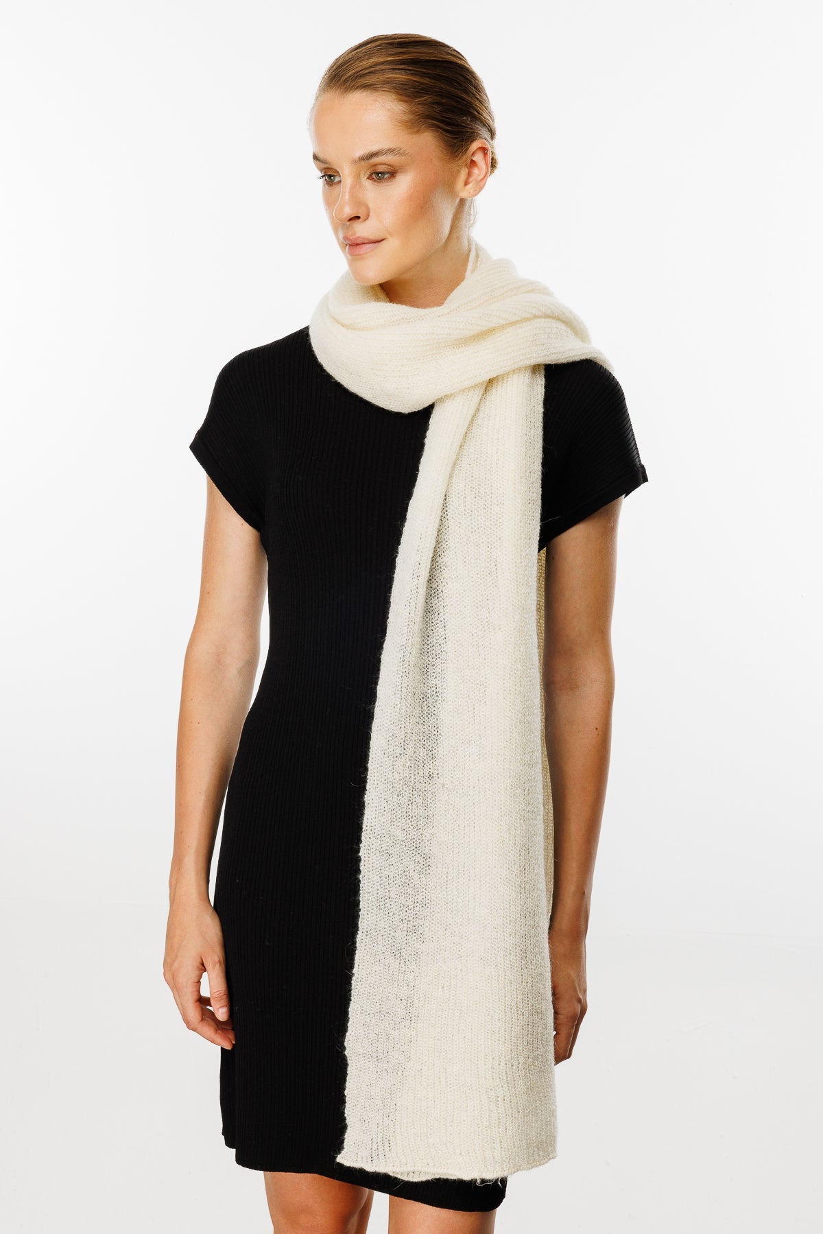 HATTUSA SCARF ECRU-BASIC KNIT