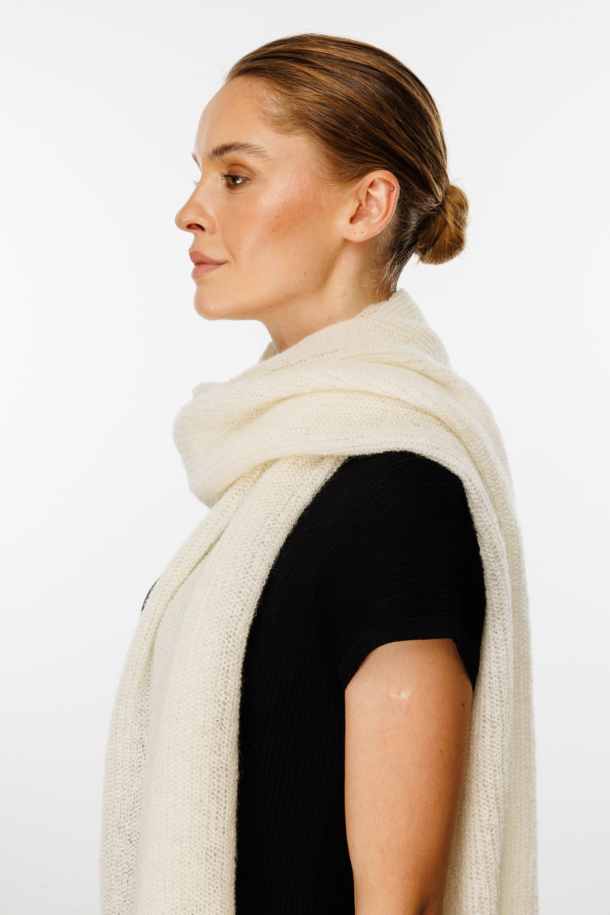HATTUSA SCARF ECRU-BASIC KNIT