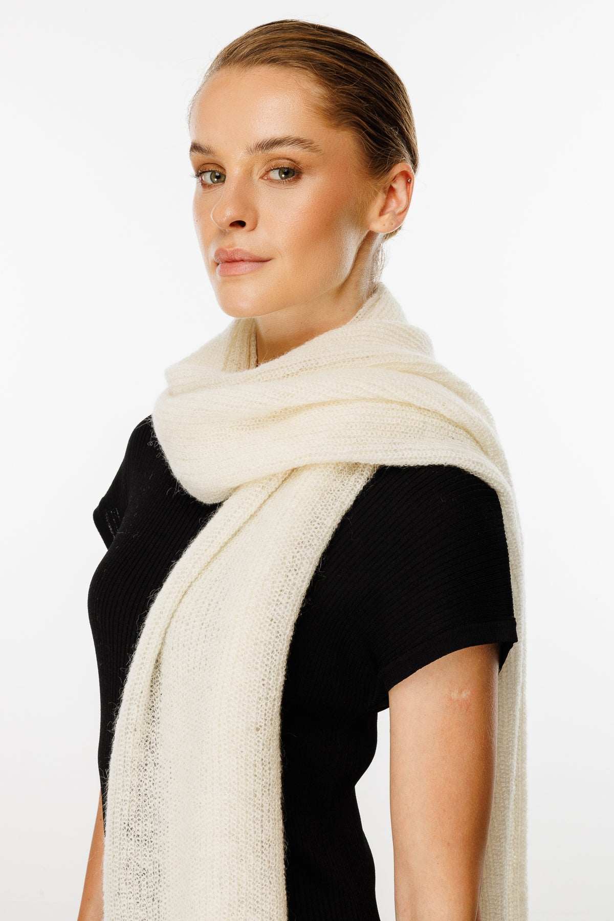 HATTUSA SCARF ECRU-BASIC KNIT