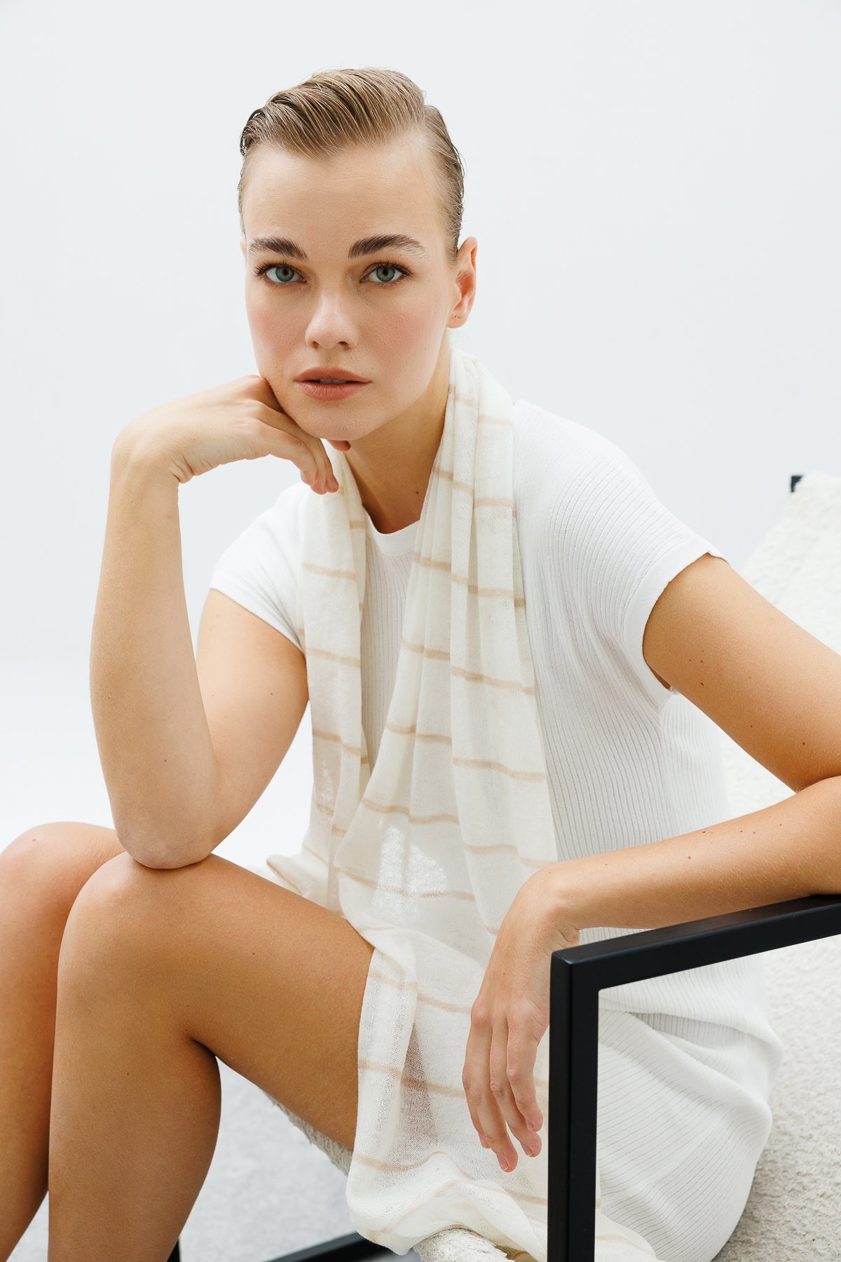 ARTEMIS SHAWL ECRU-BEIGE