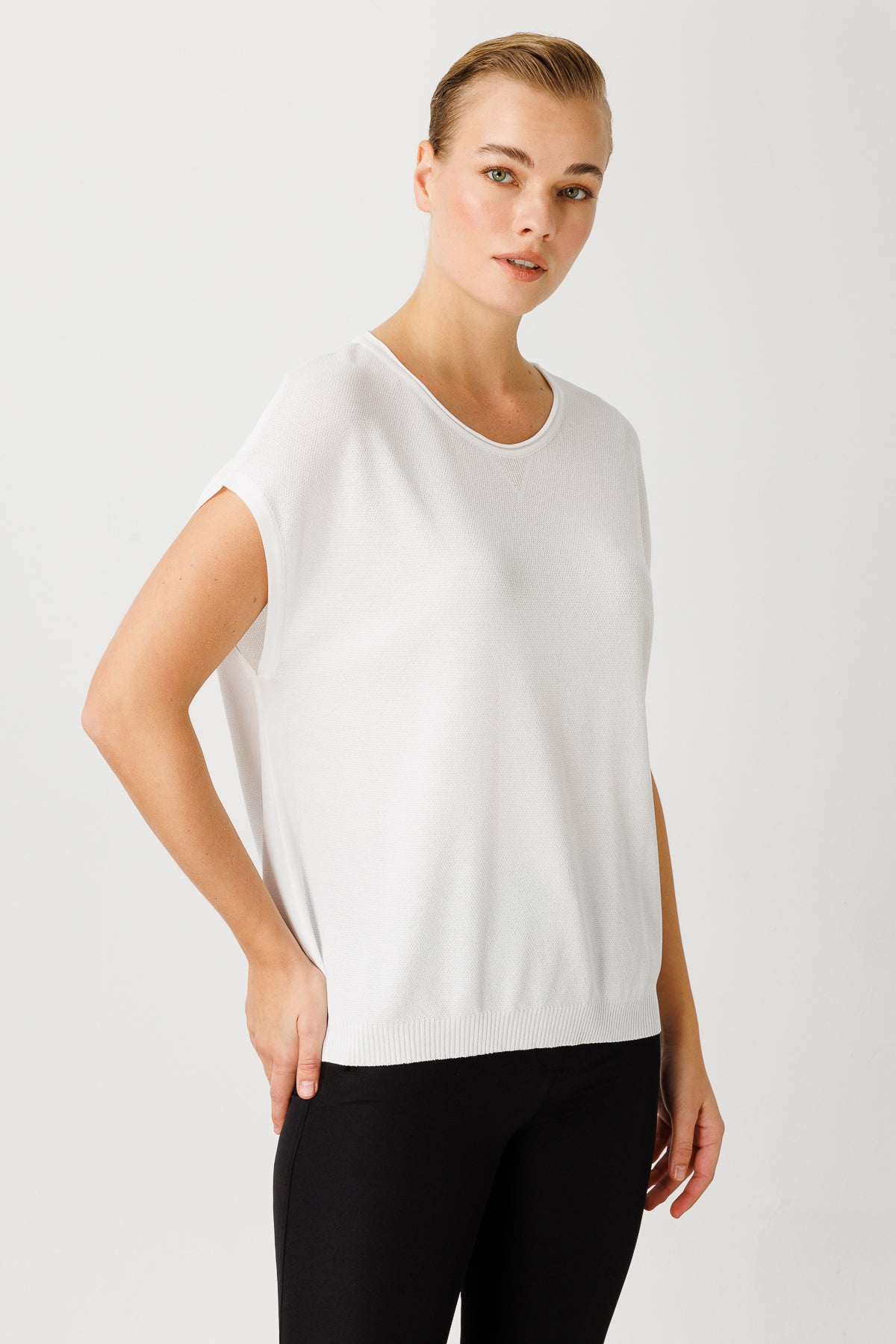 BASIC DIAMOND BLOUSE ECRU