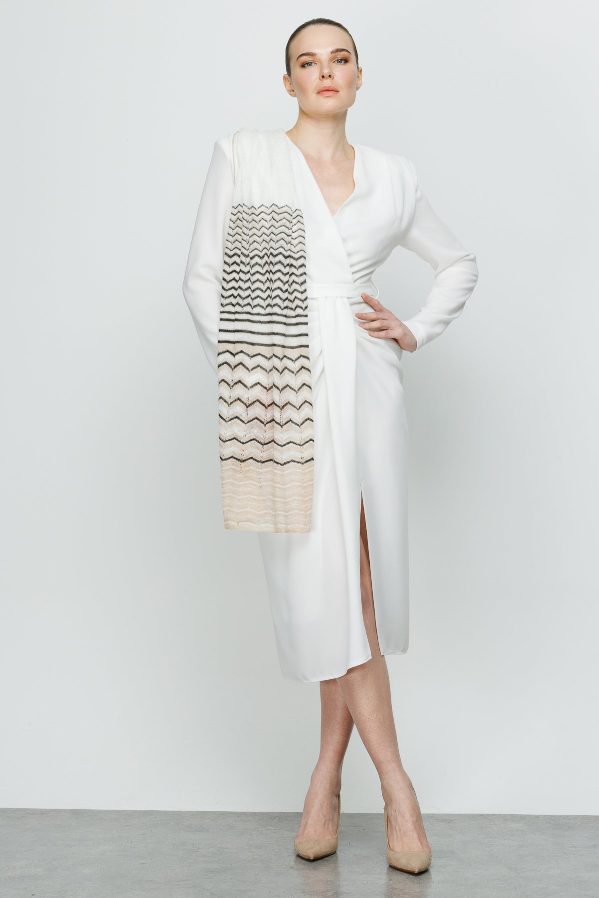 CYBELE SHAWL ECRU-BEIGE-BLACK