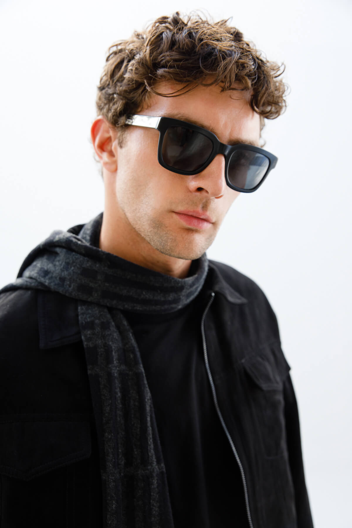 MEN GALATIA SCARF BLACK-GREY