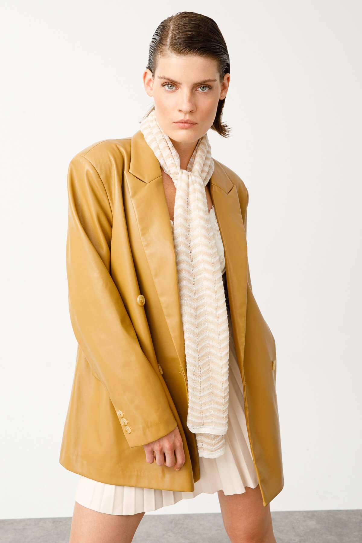 CYBELE SHAWL ECRU-BEIGE