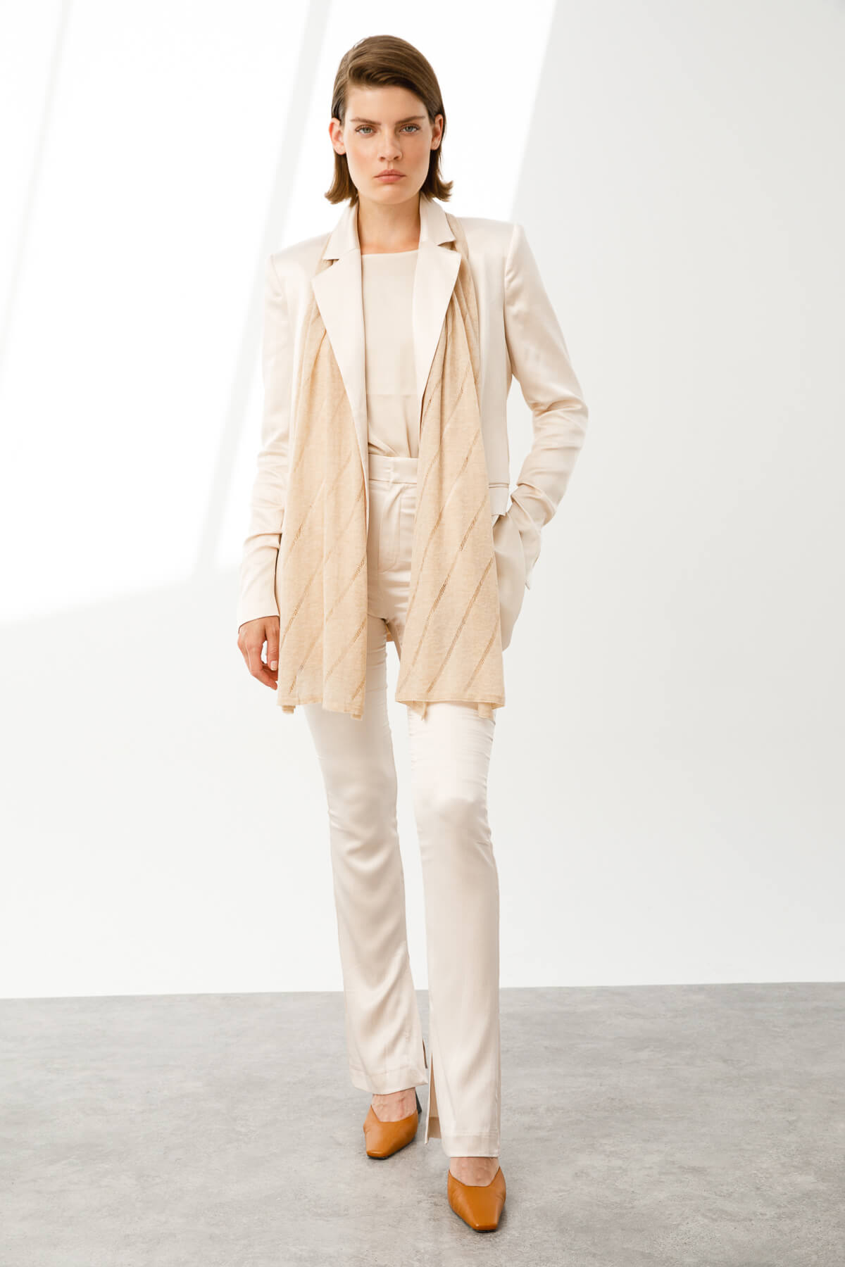 ILYADA (THE LLIAD) SHAWL BEIGE