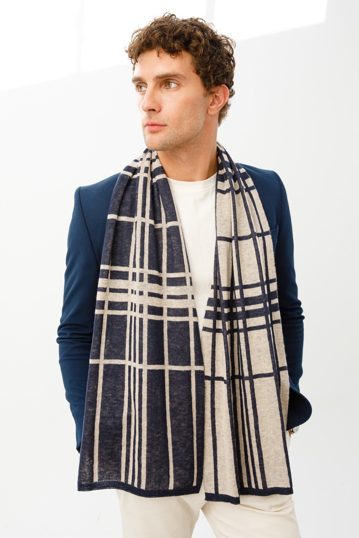 MEN GALATIA SCARF NAVY-BEIGE