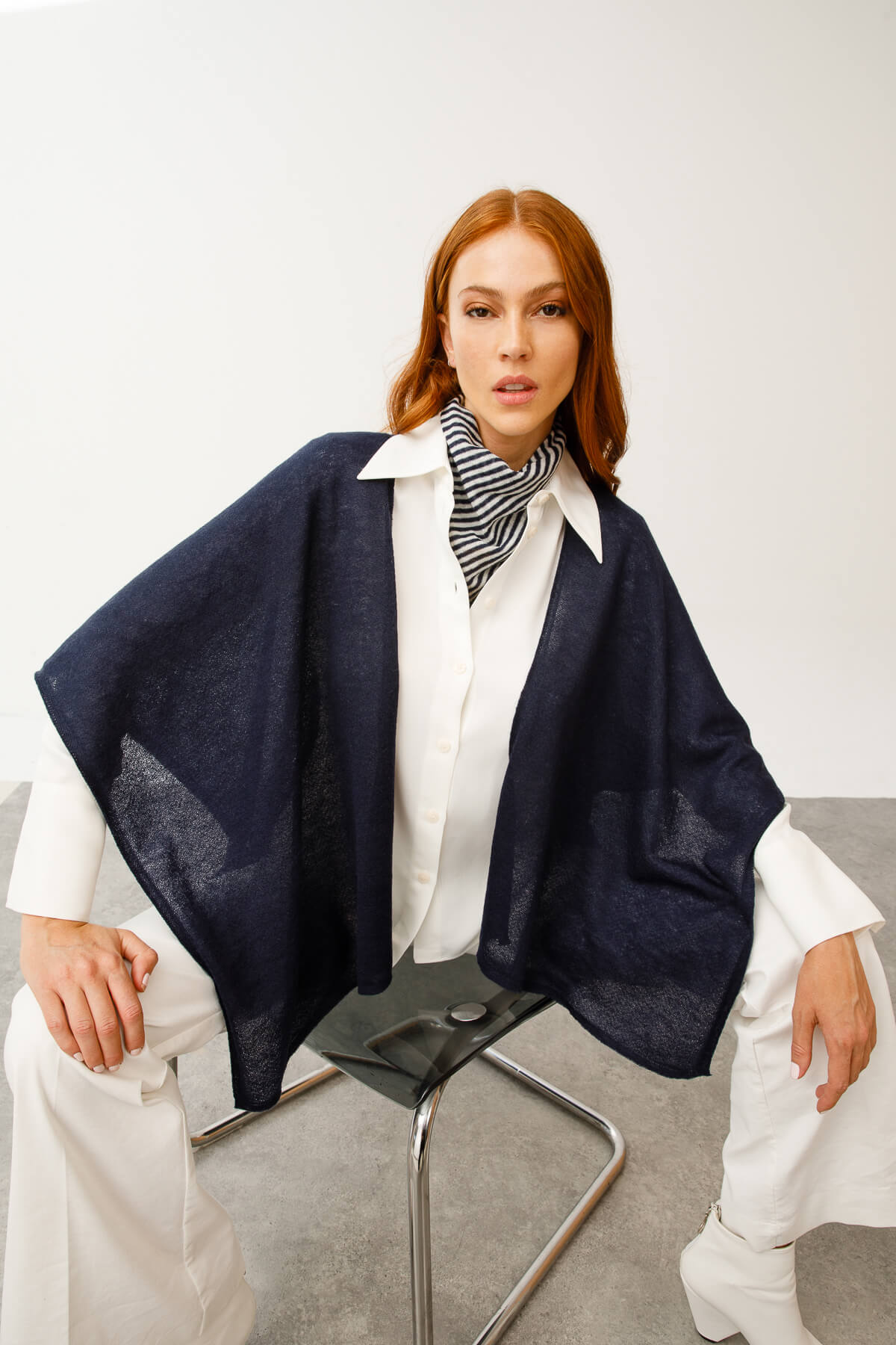 EPHESUS FOULARD NAVY ECRU