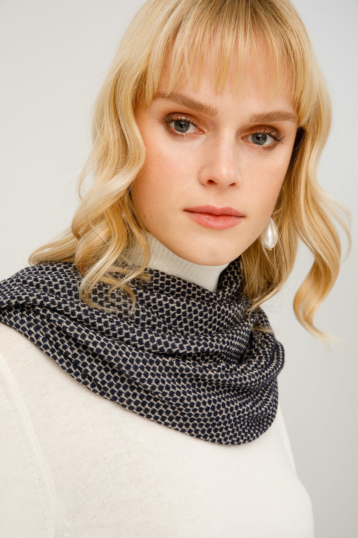 MIDAS SCARF NAVY-BEIGE