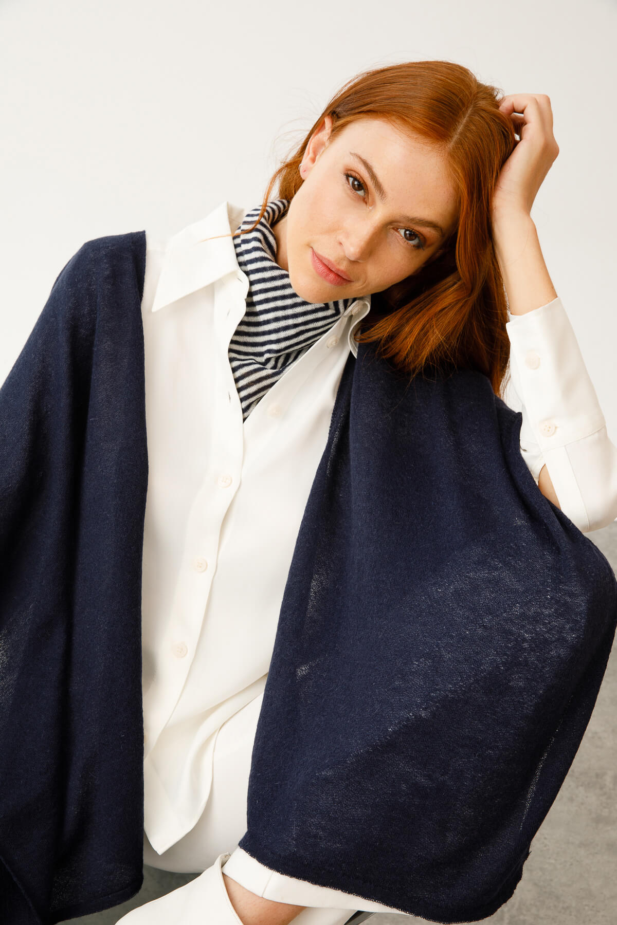 EPHESUS FOULARD NAVY ECRU