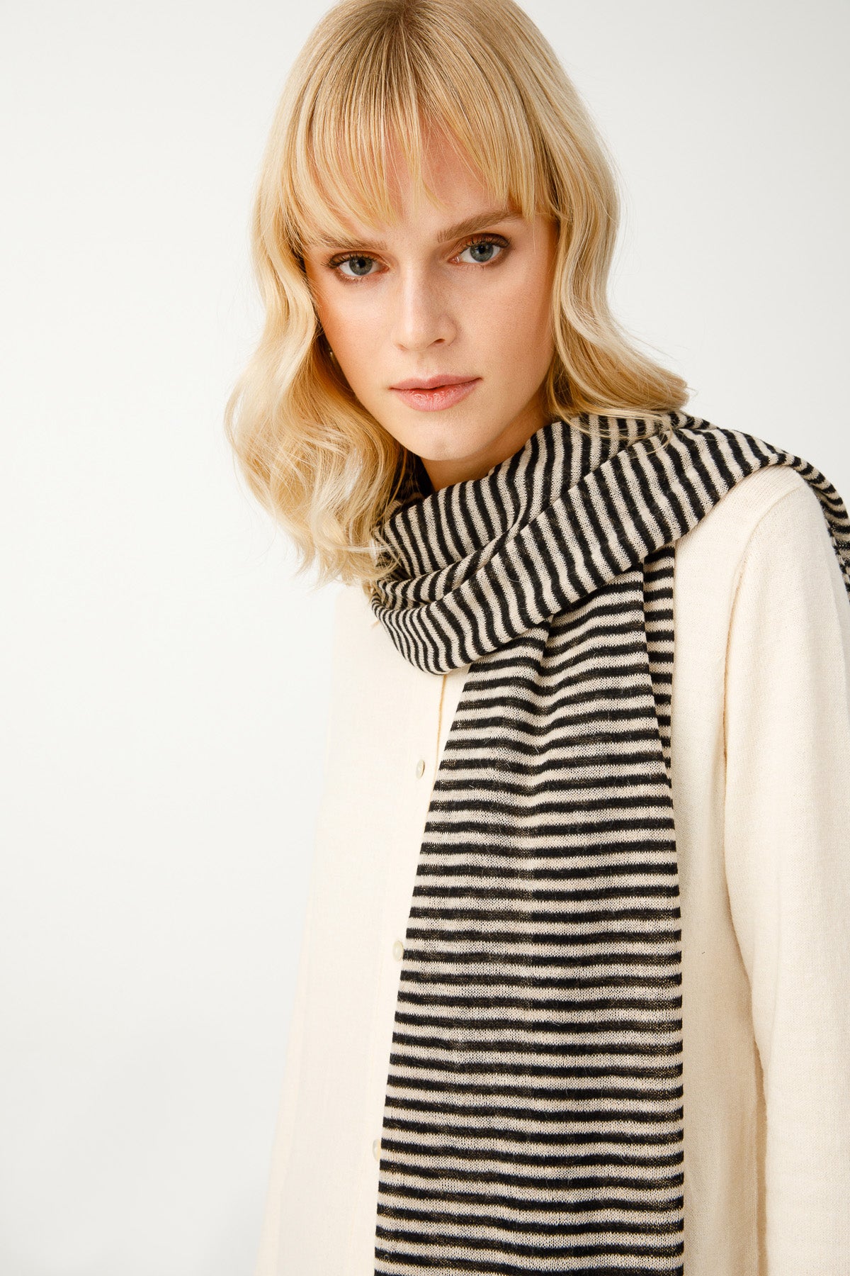 EPHESUS SCARF BLACK-BEIGE