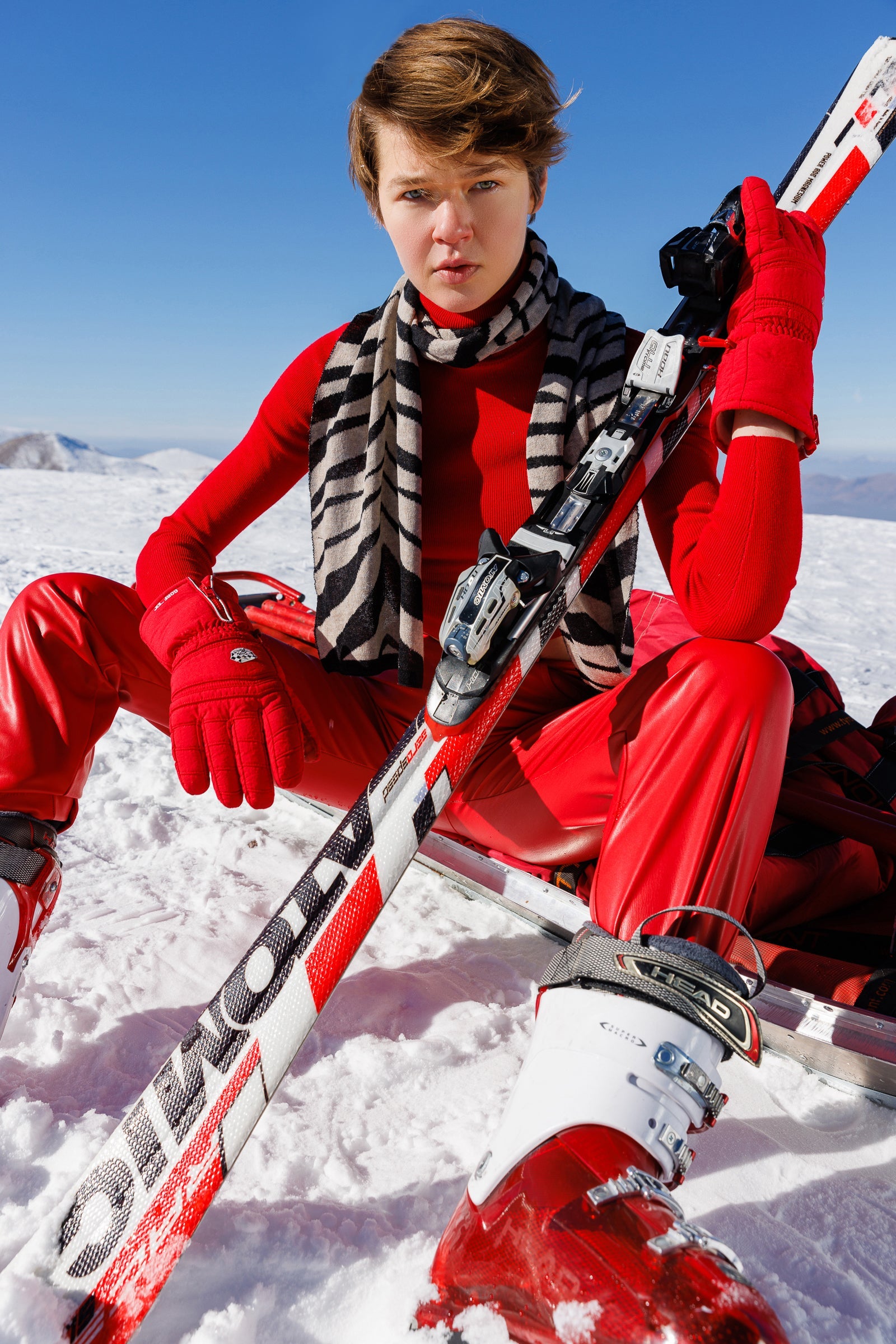 TIGER SHAWL BLACK-BEIGE