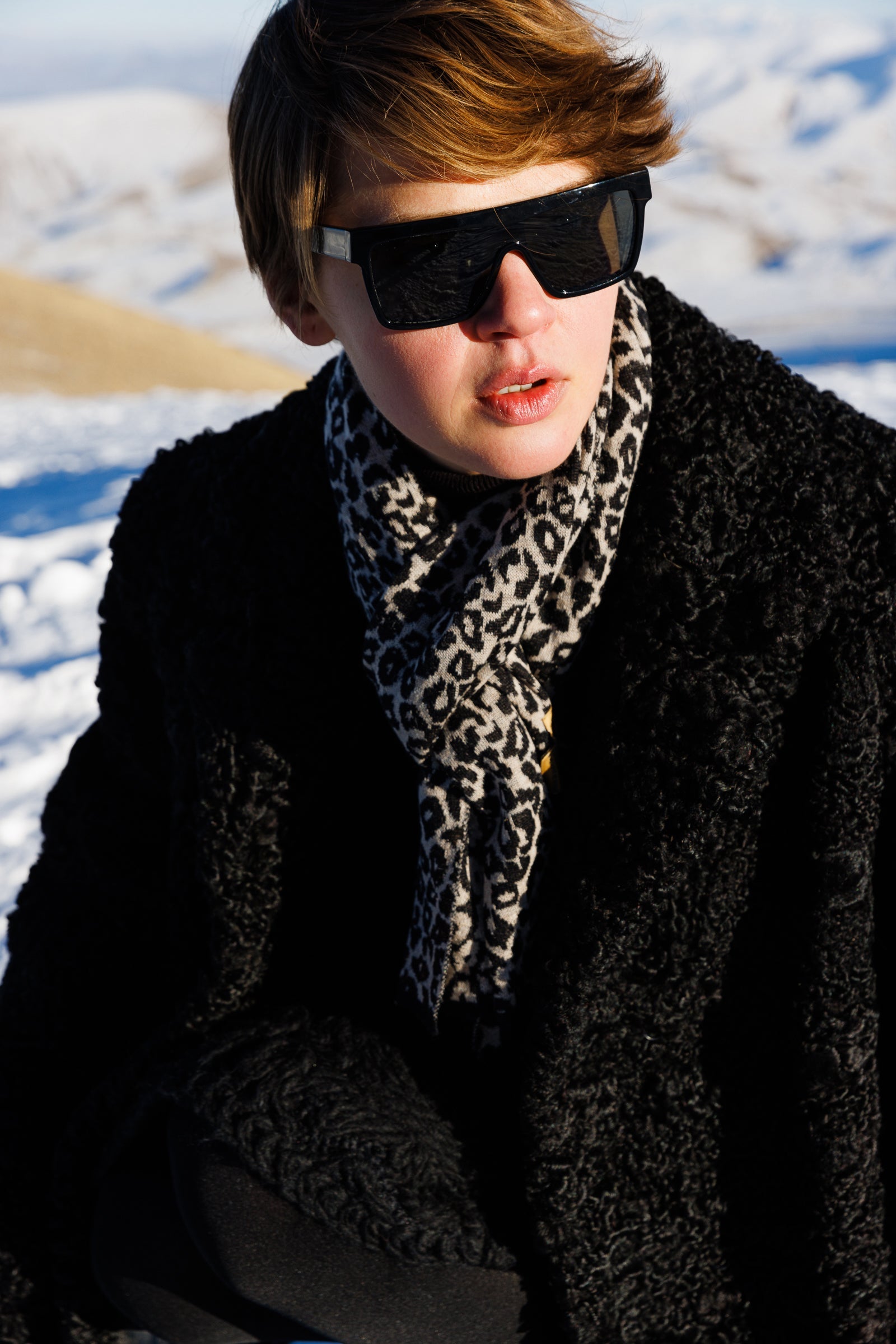 LEOPARD SHAWL BLACK-BEIGE