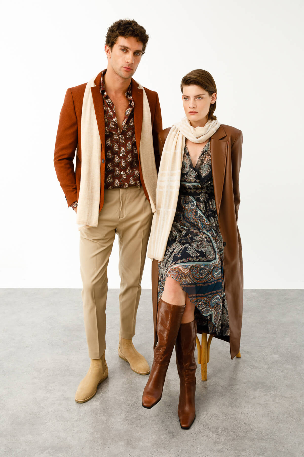 GALATIA SCARF ECRU-TAUPE