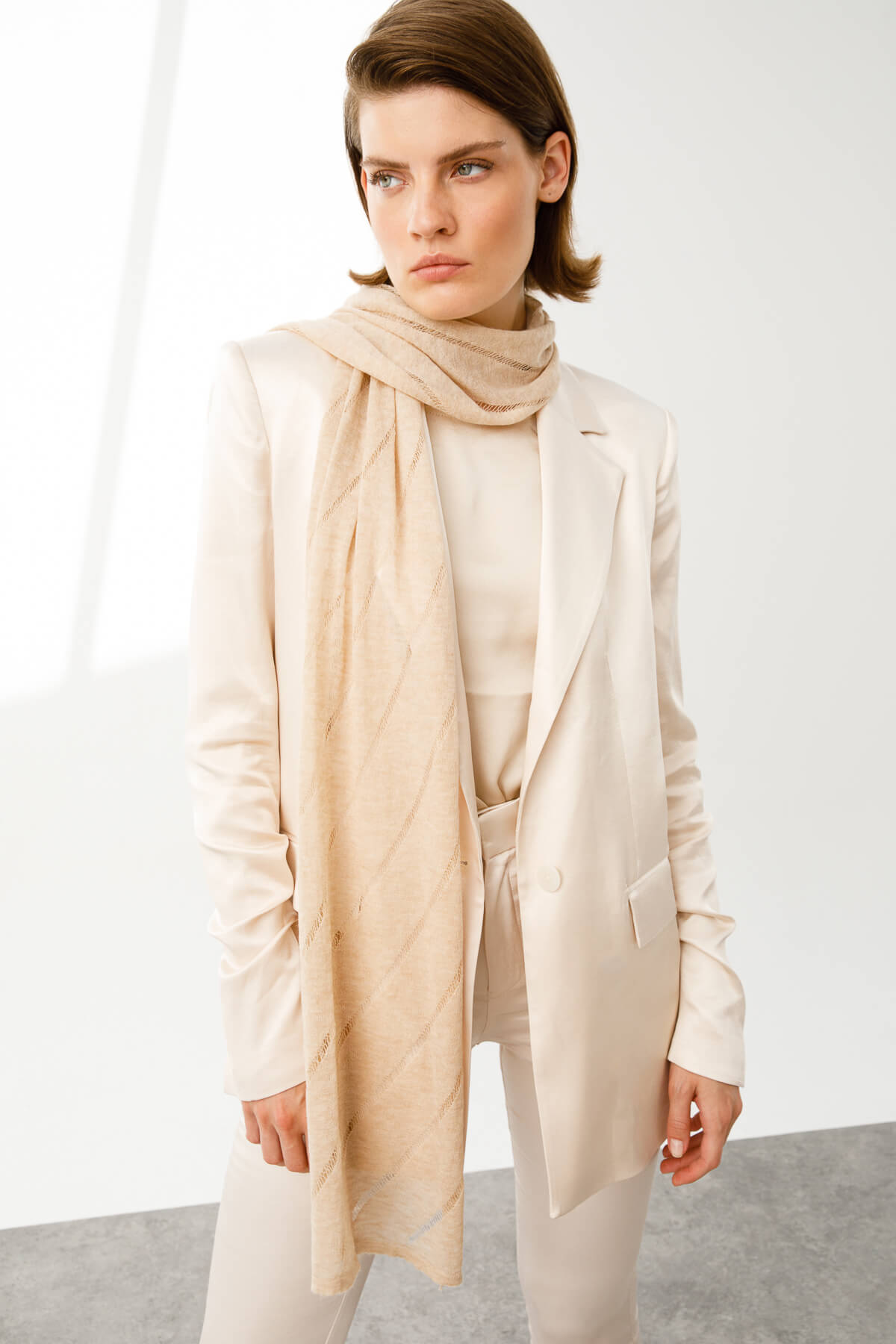 ILYADA (THE LLIAD) SHAWL BEIGE