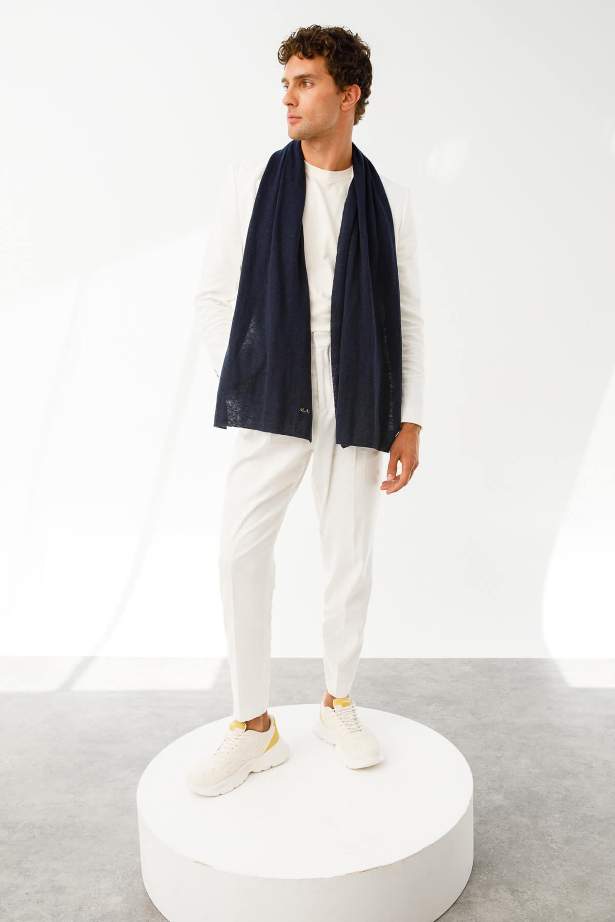 MEN ANGORA SCARF NAVY