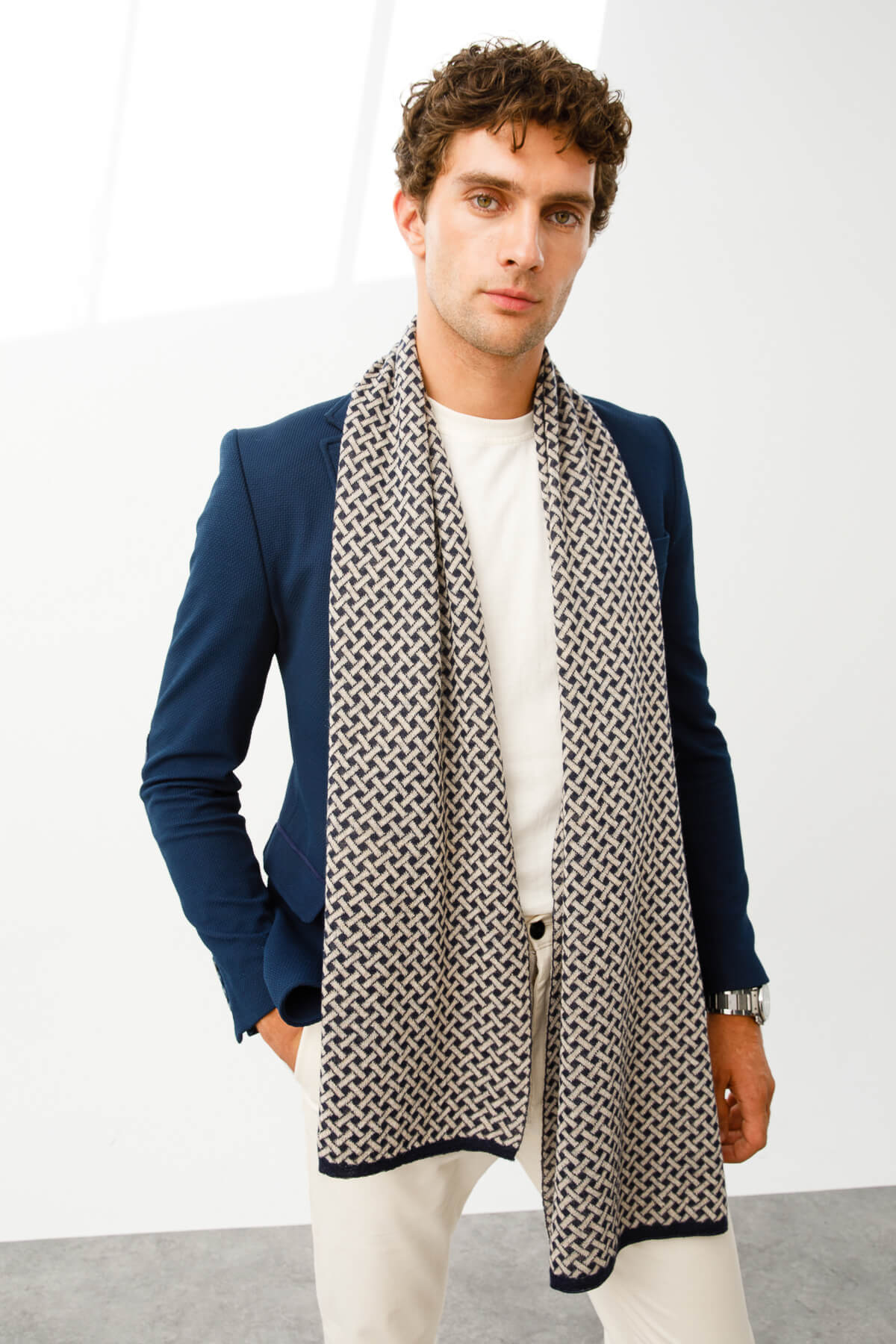 MEN HITTITE SCARF NAVY-BEIGE