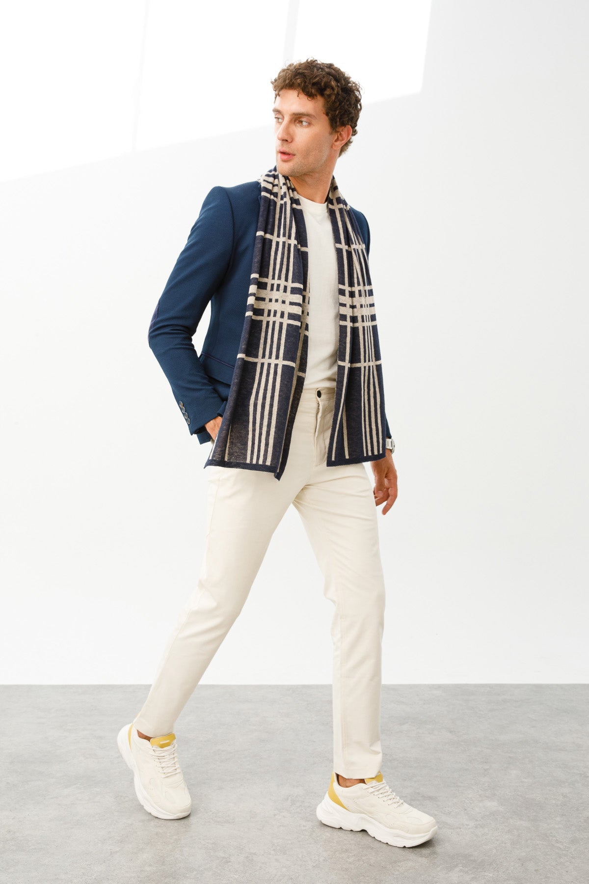 MEN GALATIA SCARF NAVY-BEIGE