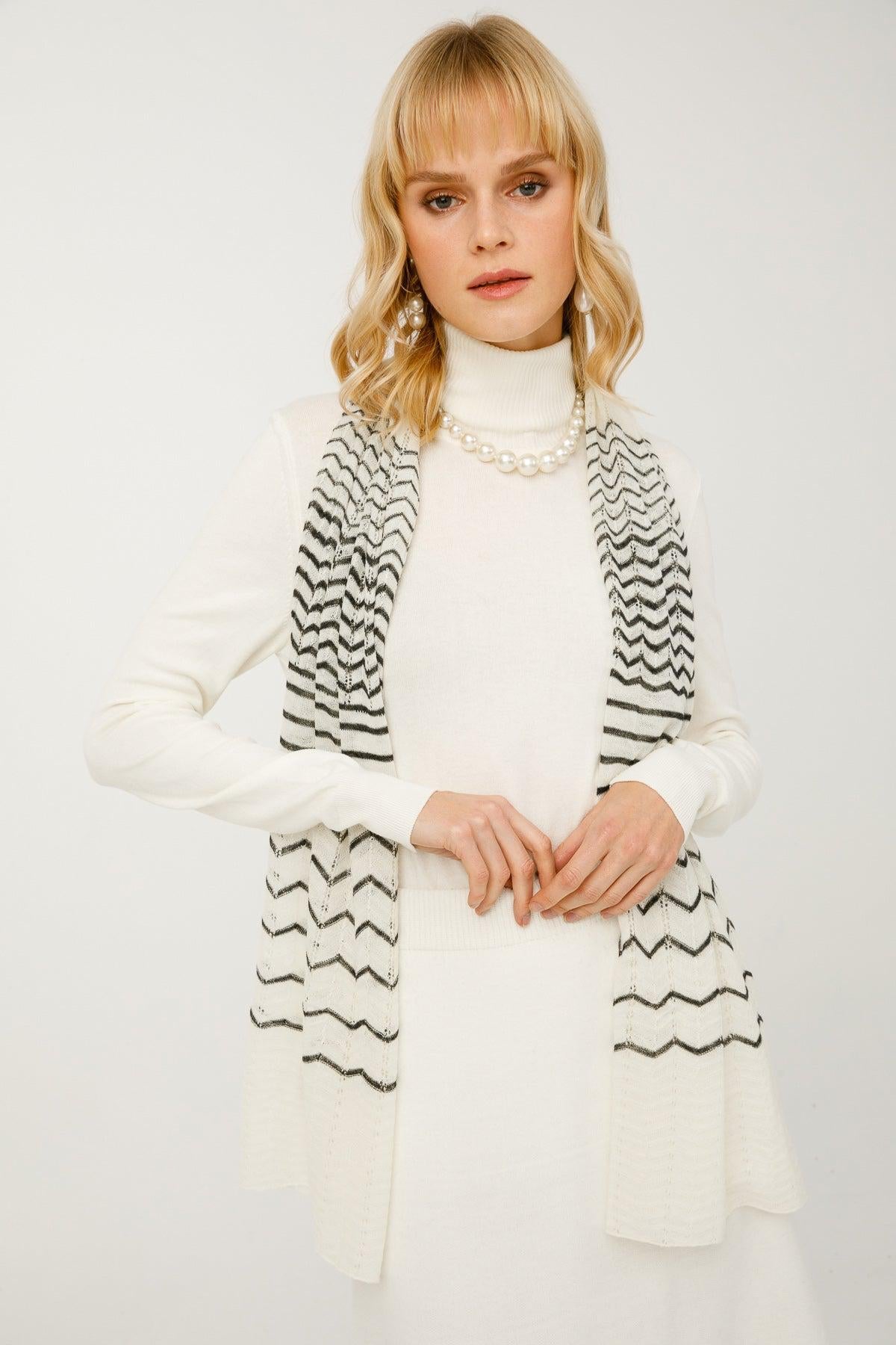 CYBELE SHAWL ECRU-TAUPE-BLACK