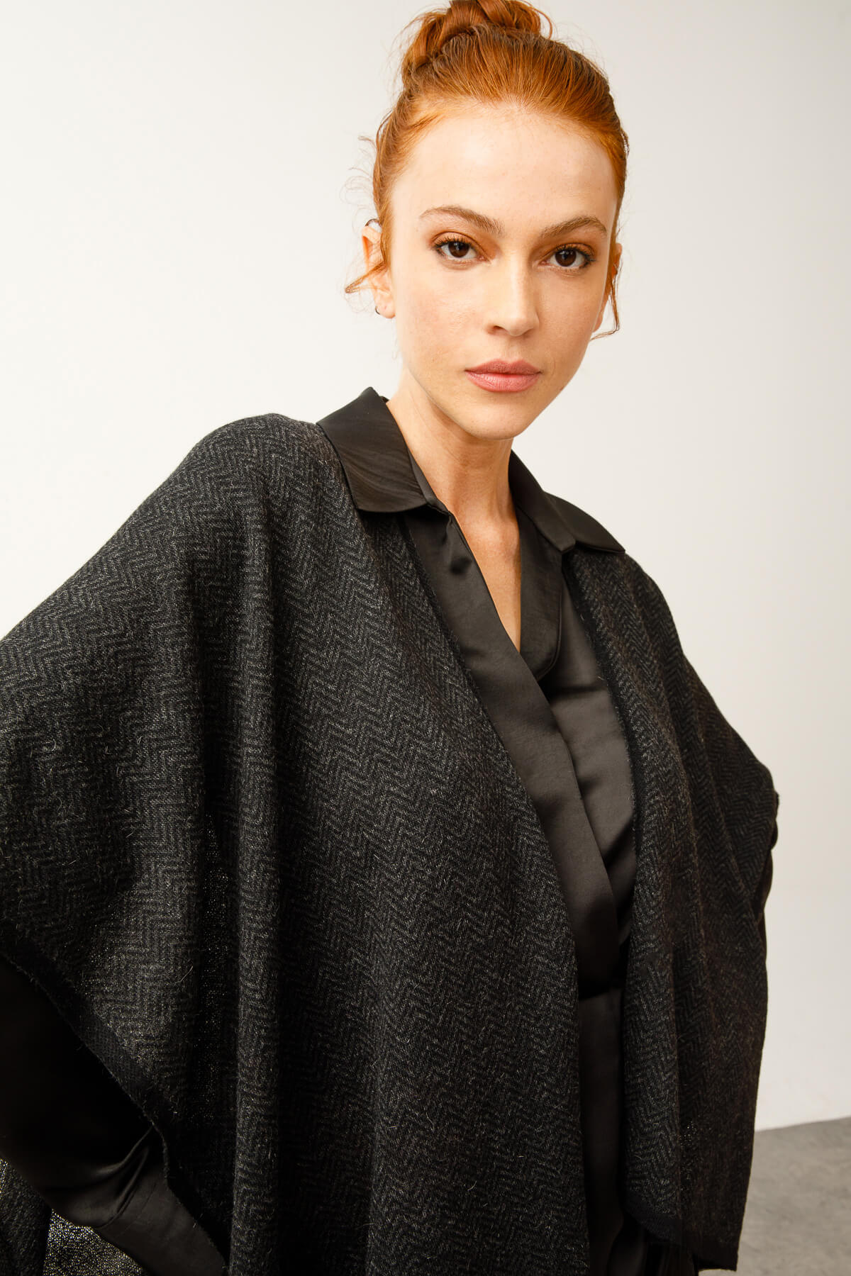 LYDIA ETOL ŞAL SİYAH-GRİ